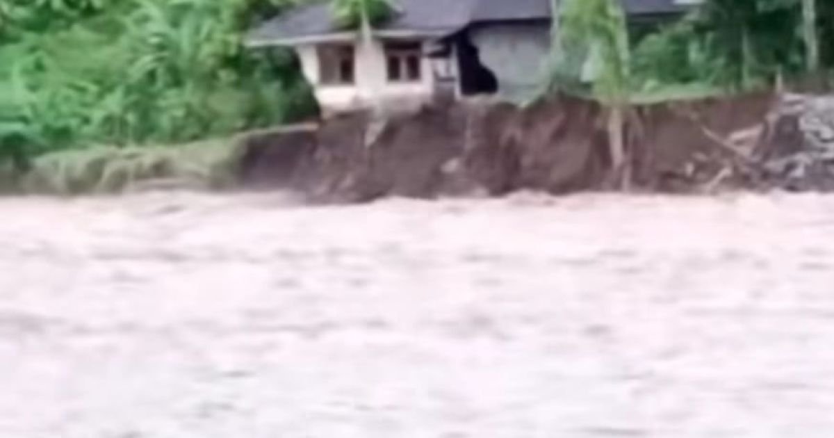 Sungai Cidadap Mengamuk, 16 Rumah Hanyut, Bencana Landa 9 Kecamatan Di Sukabumi