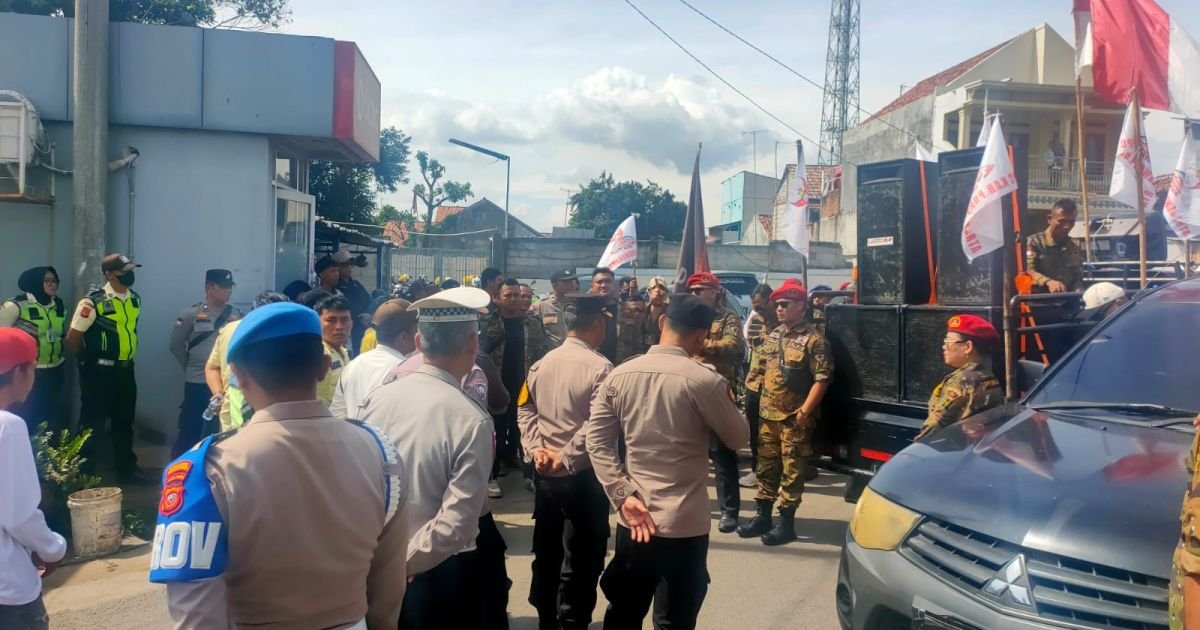 Tuntut Transparansi dan Dugaan Pelecehan, Demo GRIB Jaya di PT Metro Pearl Purwakarta Kondusif