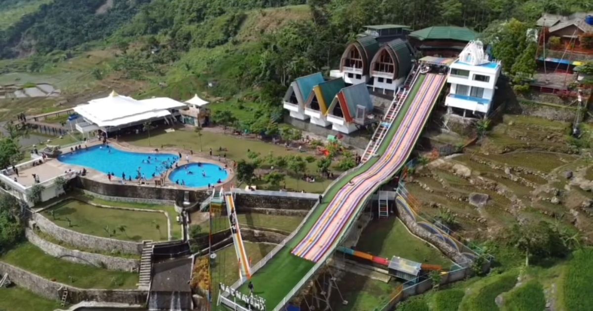 Buru 600 Angpao di Villa Khayangan, Rezeki Imlek Ludes Diserbu Pengunjung