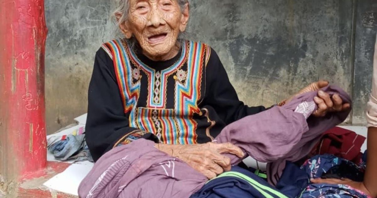 Tragis! Nenek Berusia Lebih dari 100 Tahun Kehilangan Rumah Dilalap Api