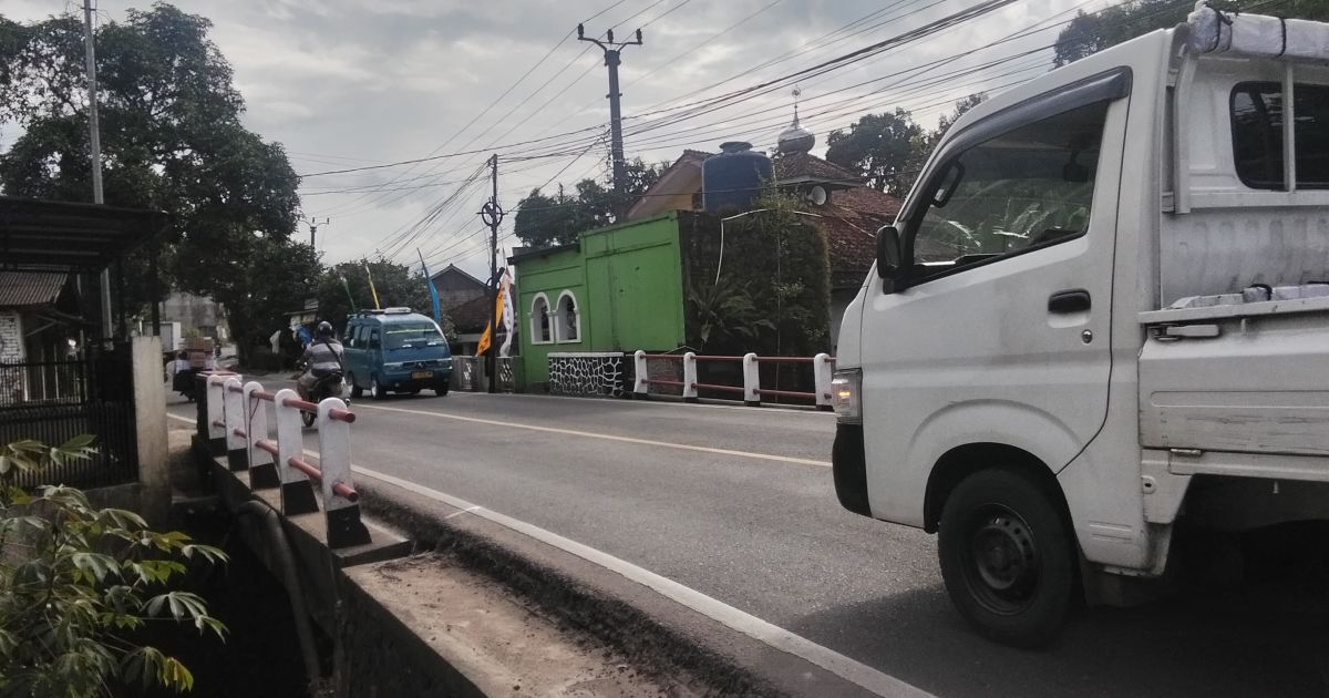 Penampakan Jembatan Berbahaya di Jalan Nasional Lewisadeng
