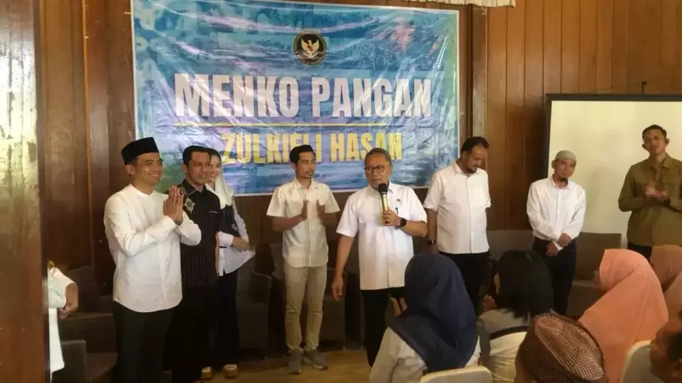 Menjelang Idulfitri, Pemerintah Jamin Stabilitas Pasokan Pangan Nasional: Zulhas Kunjungi Demak