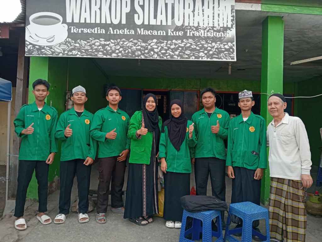 Menguatkan Karakter Religius dan Sosial: Inisiatif Unik Kelas Tahfidz SMKN 1 Wajo di Bulan Ramadan