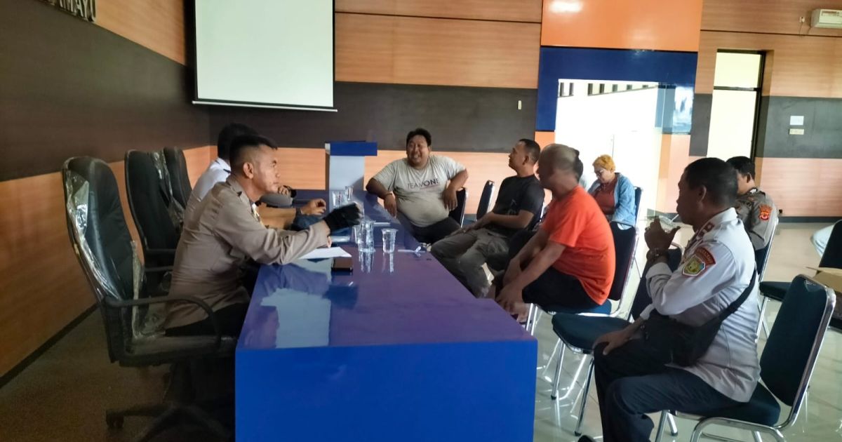Dishub Indramayu Mediasi Konflik Trayek Sopir Elf dan Bus Primajasa